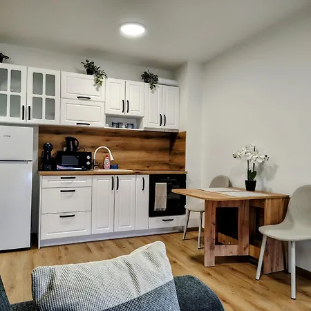 White Peak 2rooms Ap *